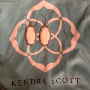 Kendra Scott Dani Earring in White and Silver